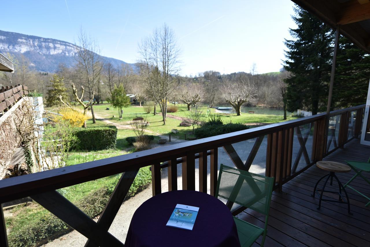 Les Lodges Du Lac Saint-Alban-de-Montbel Room photo